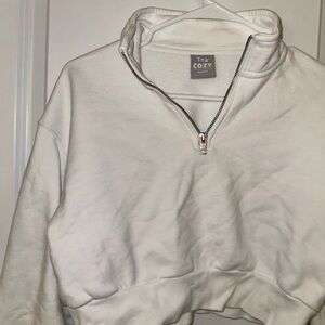 Aritzia cropped quarter zip sweatshirt